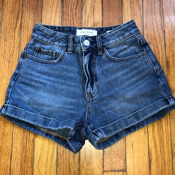 PacSun Pants - PacSun mom shorts. PacSun Pants - PacSun mom shorts.